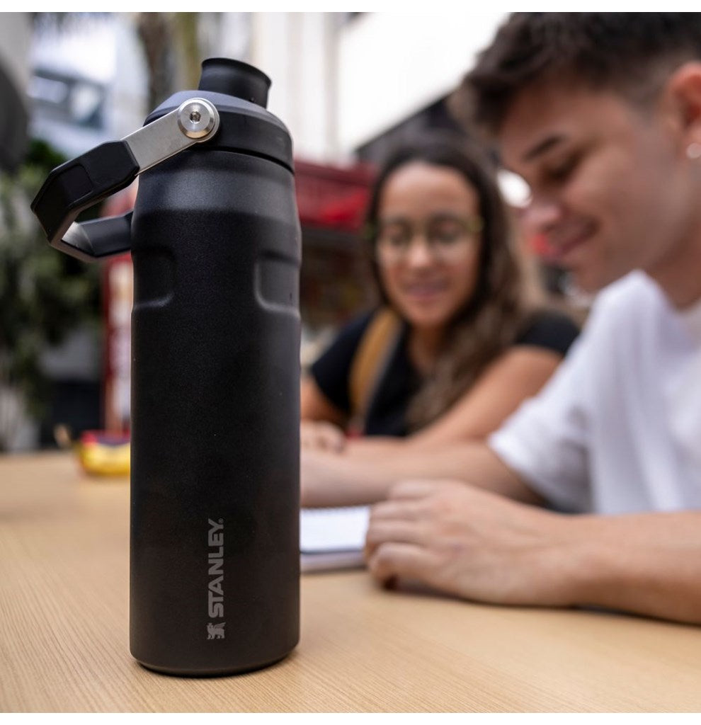 Garrafa Térmica Aerolight Fast Flow Matte Black | 710ML