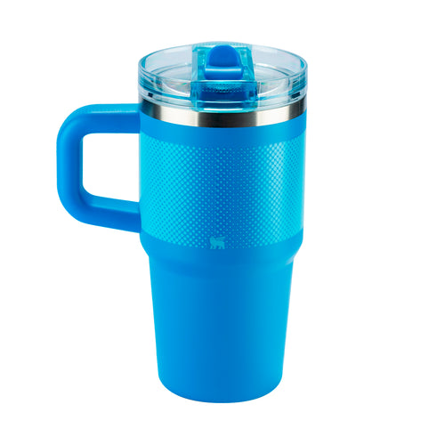 Copo térmico azul com alça lateral e tampa translúcida.